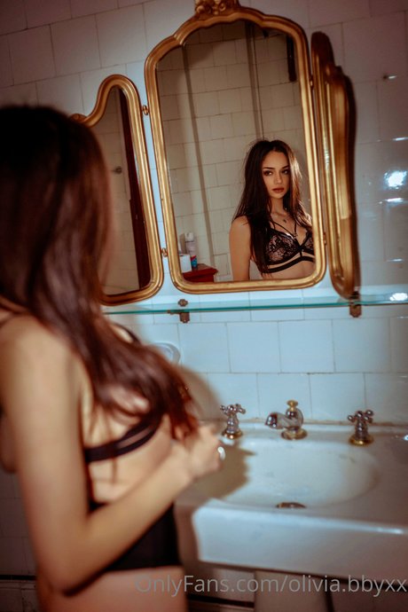 alessandra rosesi model art picture