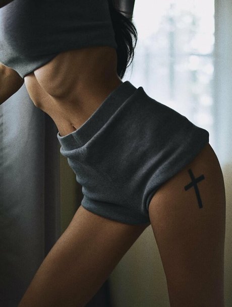 Ploytiger nudes star pictures