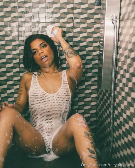 Teeyality xxx actress photo