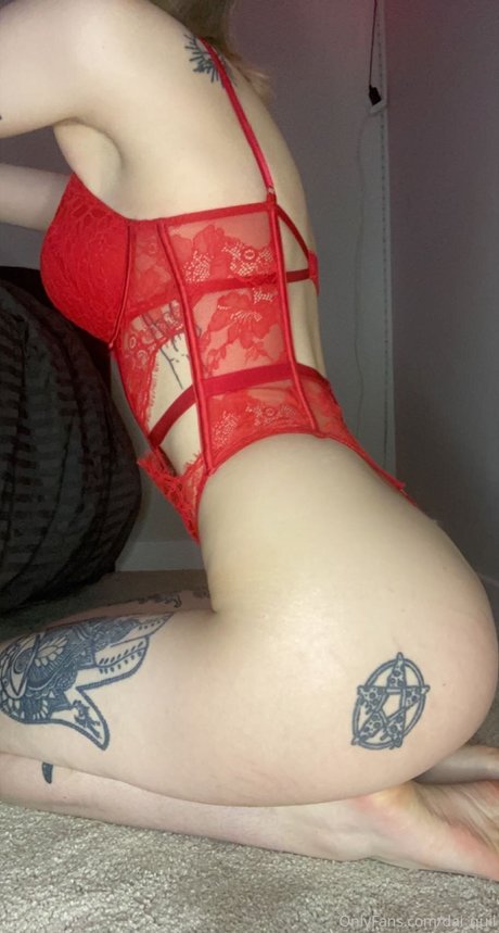 dai quil erotic actress pics