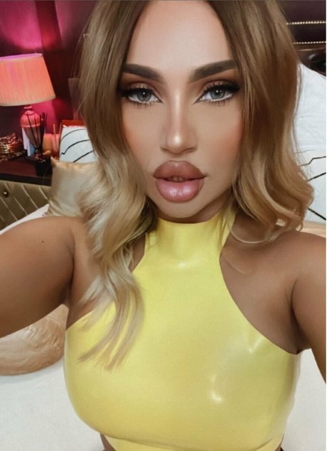 Jennylipps pretty model photos