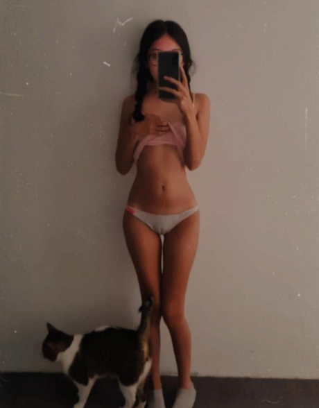 Cuttelolita beautiful actress pic