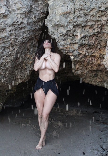 Maya Abou Rouphael model pretty gallery