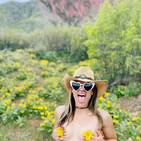 Avain the chaos top star pic