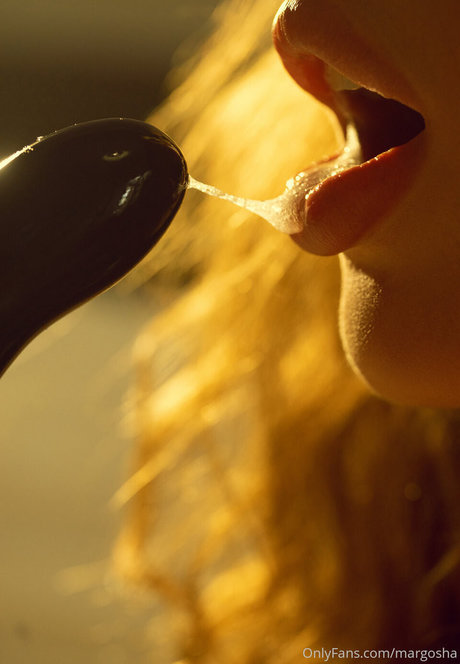 famous girls onlyfans hot nude img