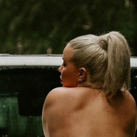 Cakes n Freedom model naked photos