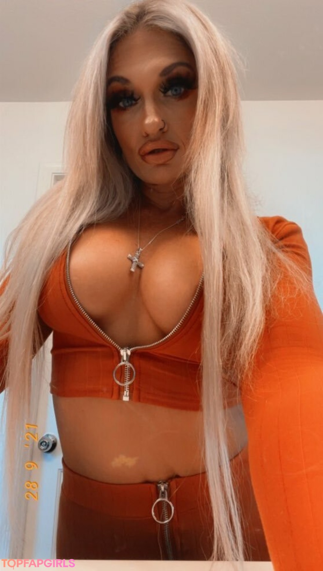 Christina Lee xxx pornstar gallery