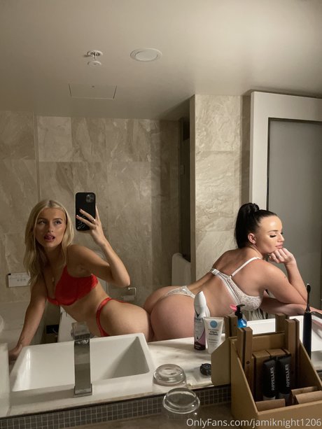 Lili Eastwood xxx model image