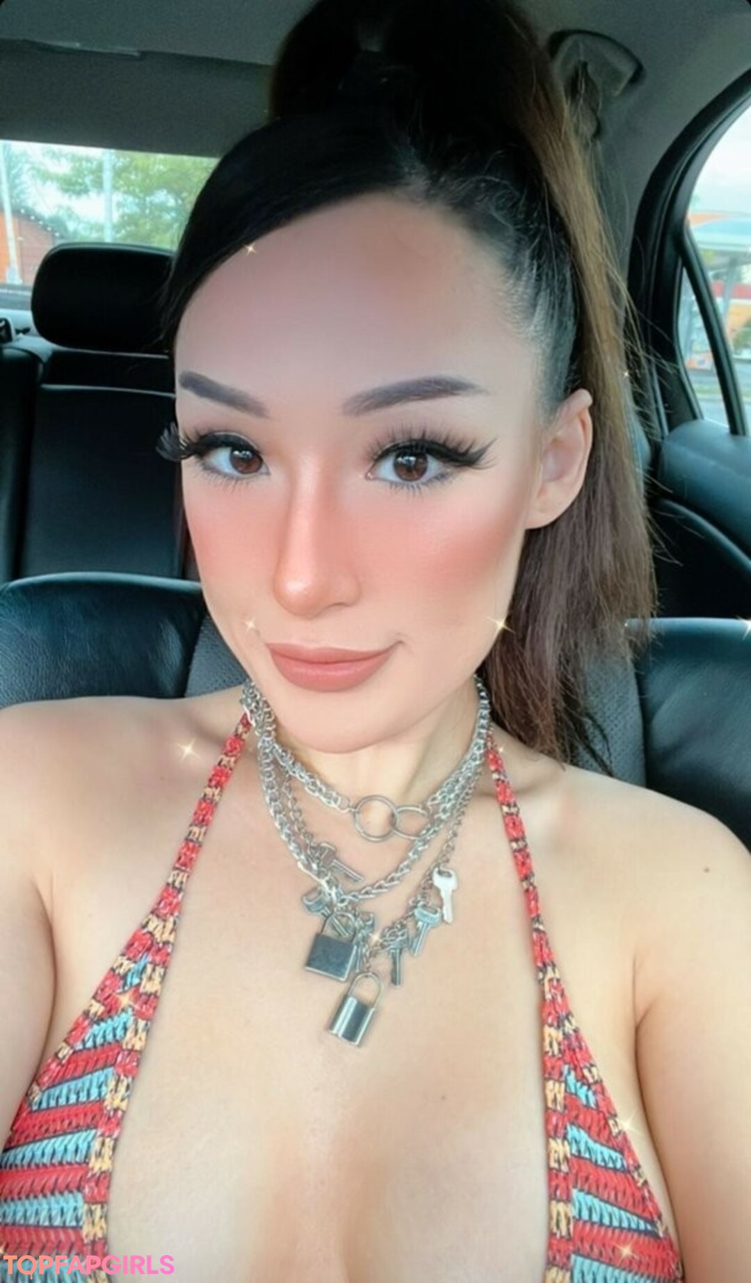 Naomi profile image