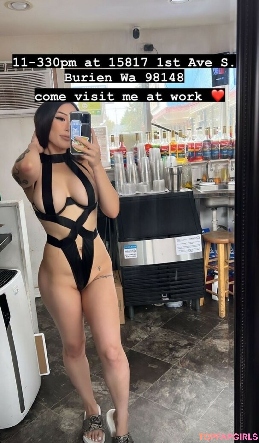 Naomi star top img