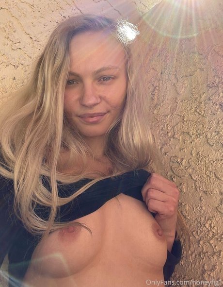 boy onlyfans beautiful picture