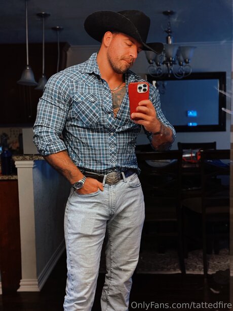 Tattedfire free star photos