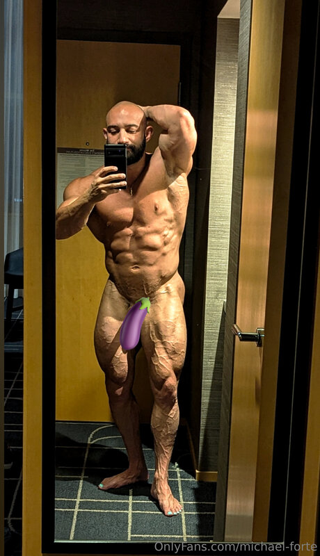 Michael Forte model nude picture