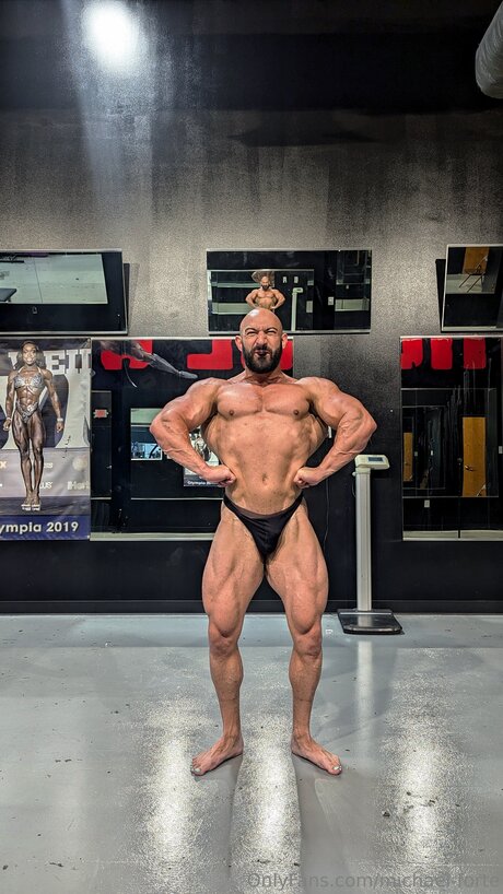 Michael Forte hot actress photos