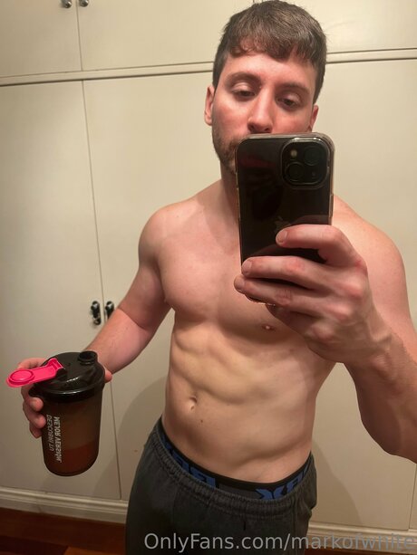 Markofwhite model perfect img