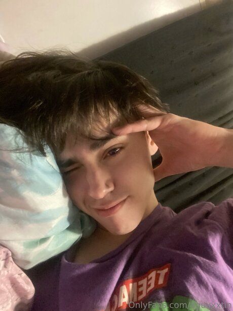 Aguxxxtin model erotic gallery