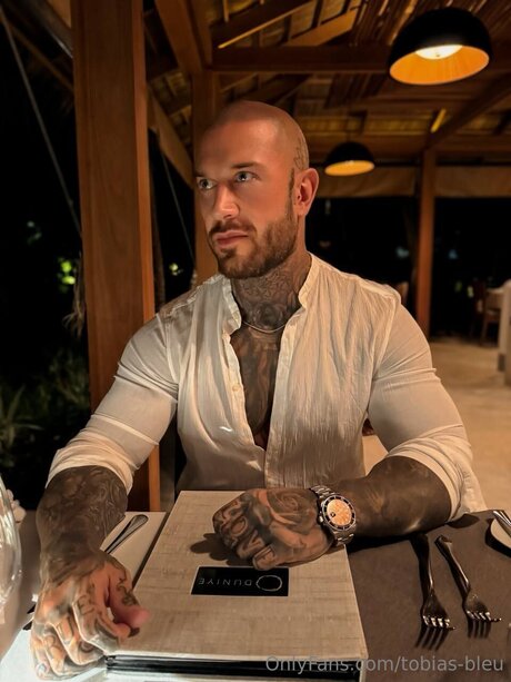 Tobias Bleu exclusive star pic