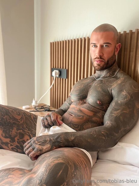 Tobias Bleu star beautiful images