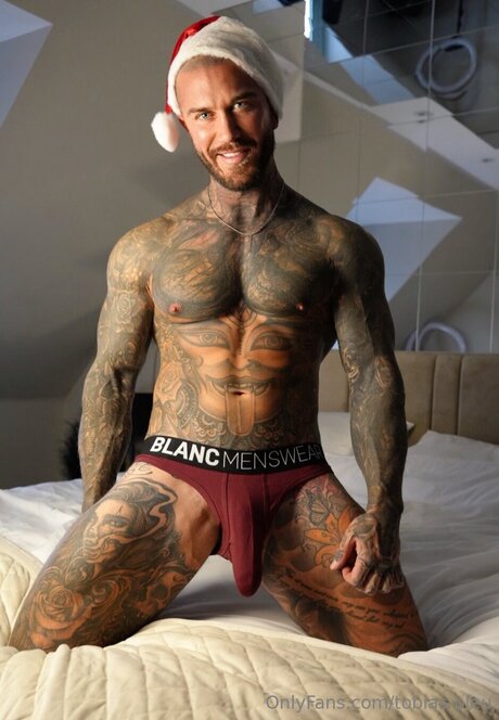 Tobias Bleu xxx actress pictures