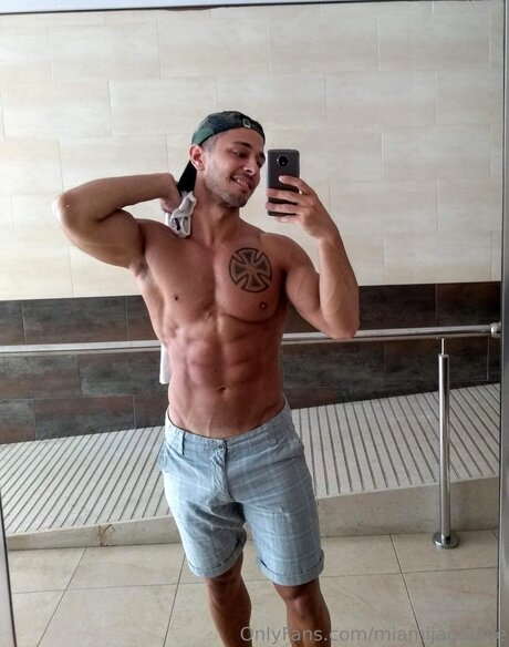 Miamijagovice xxx model image