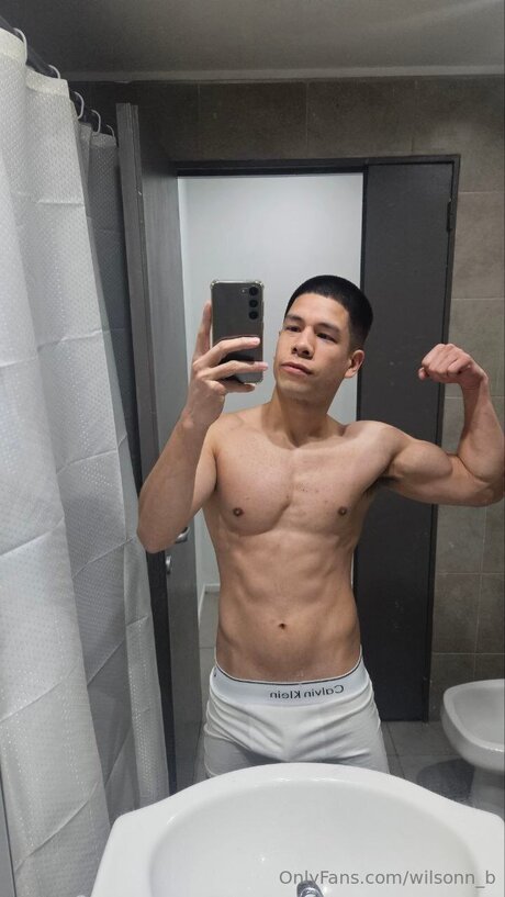 Wilsonn B pornstar sexy pics