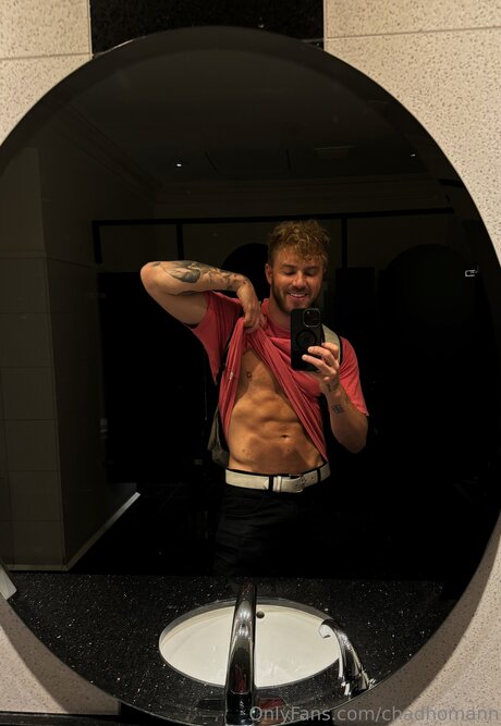 Chadhomann beautiful model pic