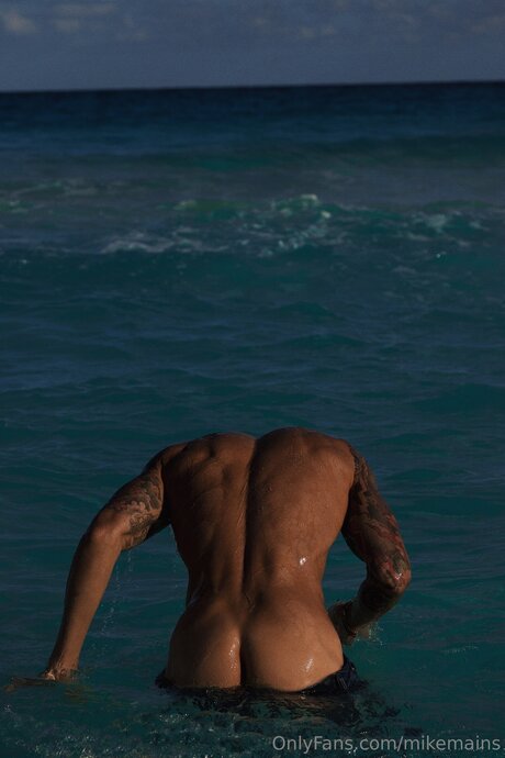 Mainzz sexy actress image