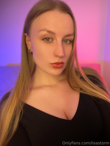 Lisastorm porn star pic