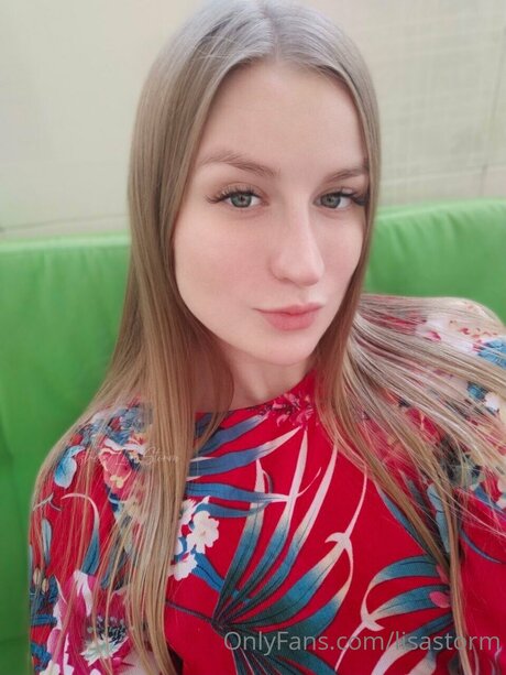 Lisastorm xxx model image