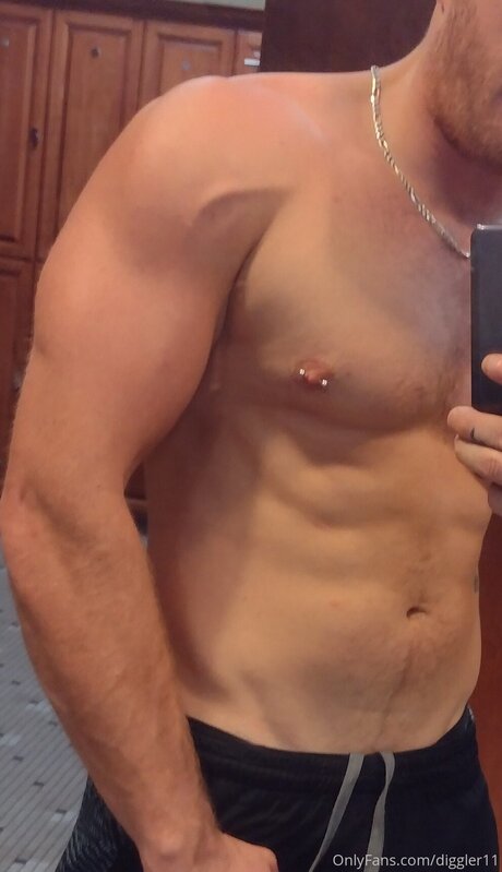 Diggler223 pretty model gallery