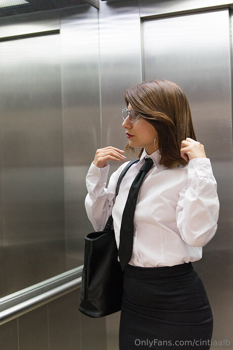 Cintiaalb pornstar adult img