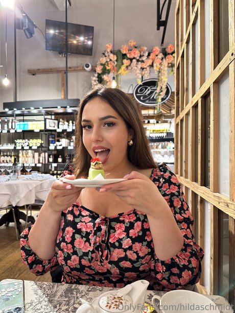 blonde curvy onlyfans nudes photo