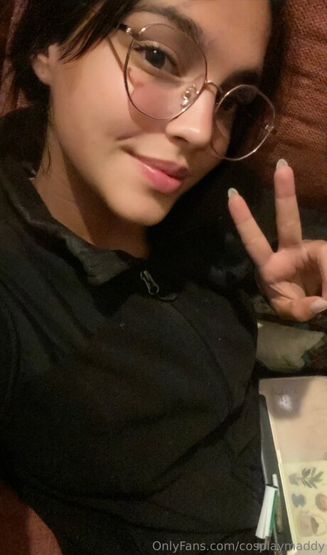 Cosplaymaddy erotic pornstar pic