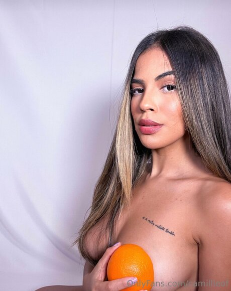 Camillleoff exclusive pornstar pics