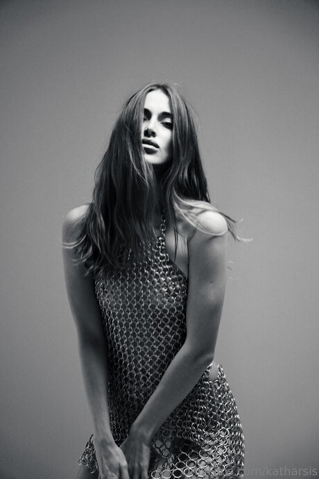 Katharsis naked model picture