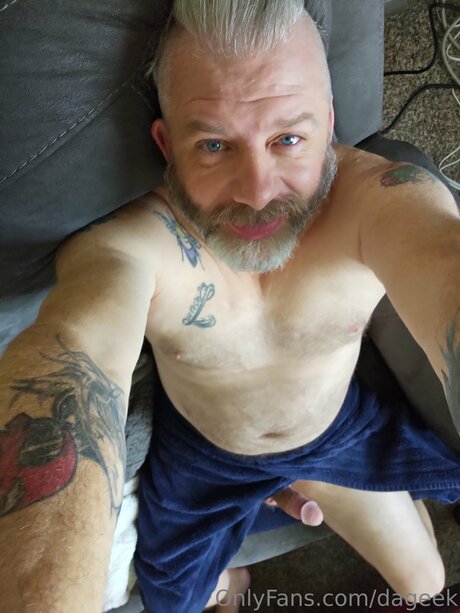 Dageek hot actress pic