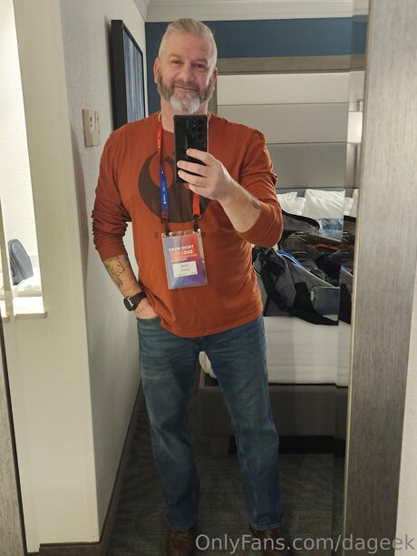 Dageek adult actress pictures