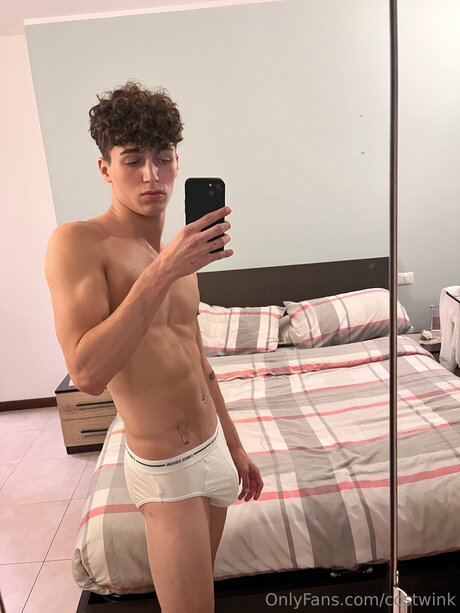 Xcost model naked pictures