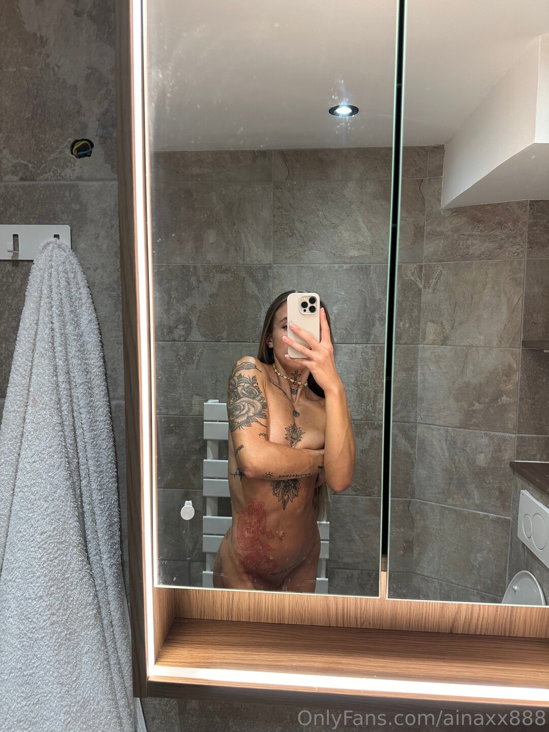 Ainaxx888 pornographic actress photos