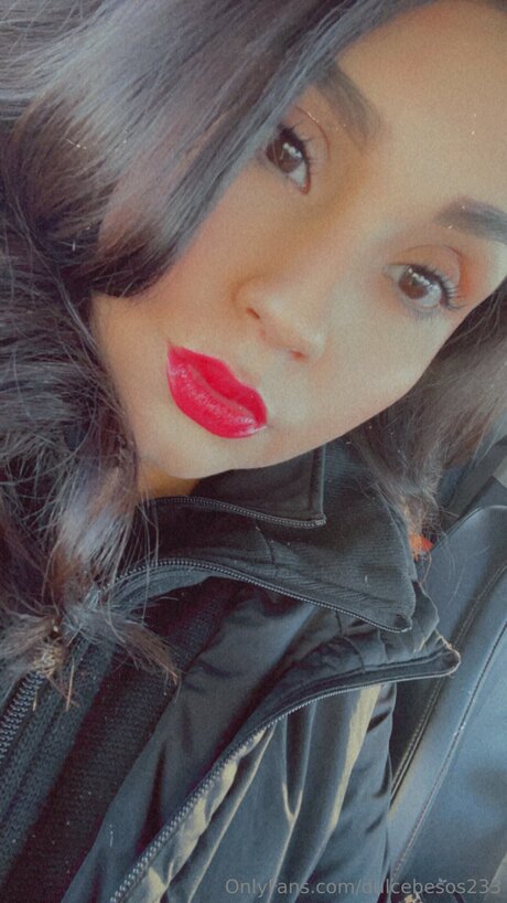 Dulcebesos233 star naked picture