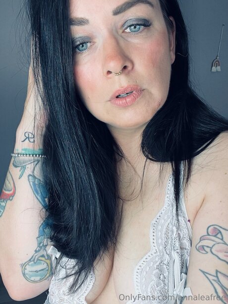 army milf onlyfans beautiful nude photos