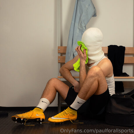 curvy lesbian onlyfans naked img