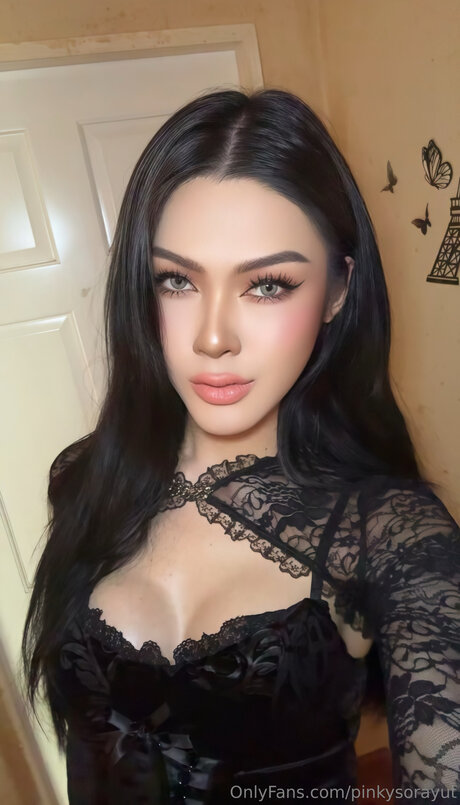 Pinkysorayut pornstar art gallery