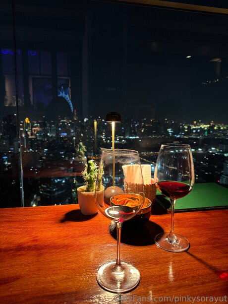 Pinkysorayut hd pornstar img