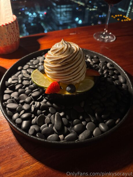 Pinkysorayut pornstar sex galleries