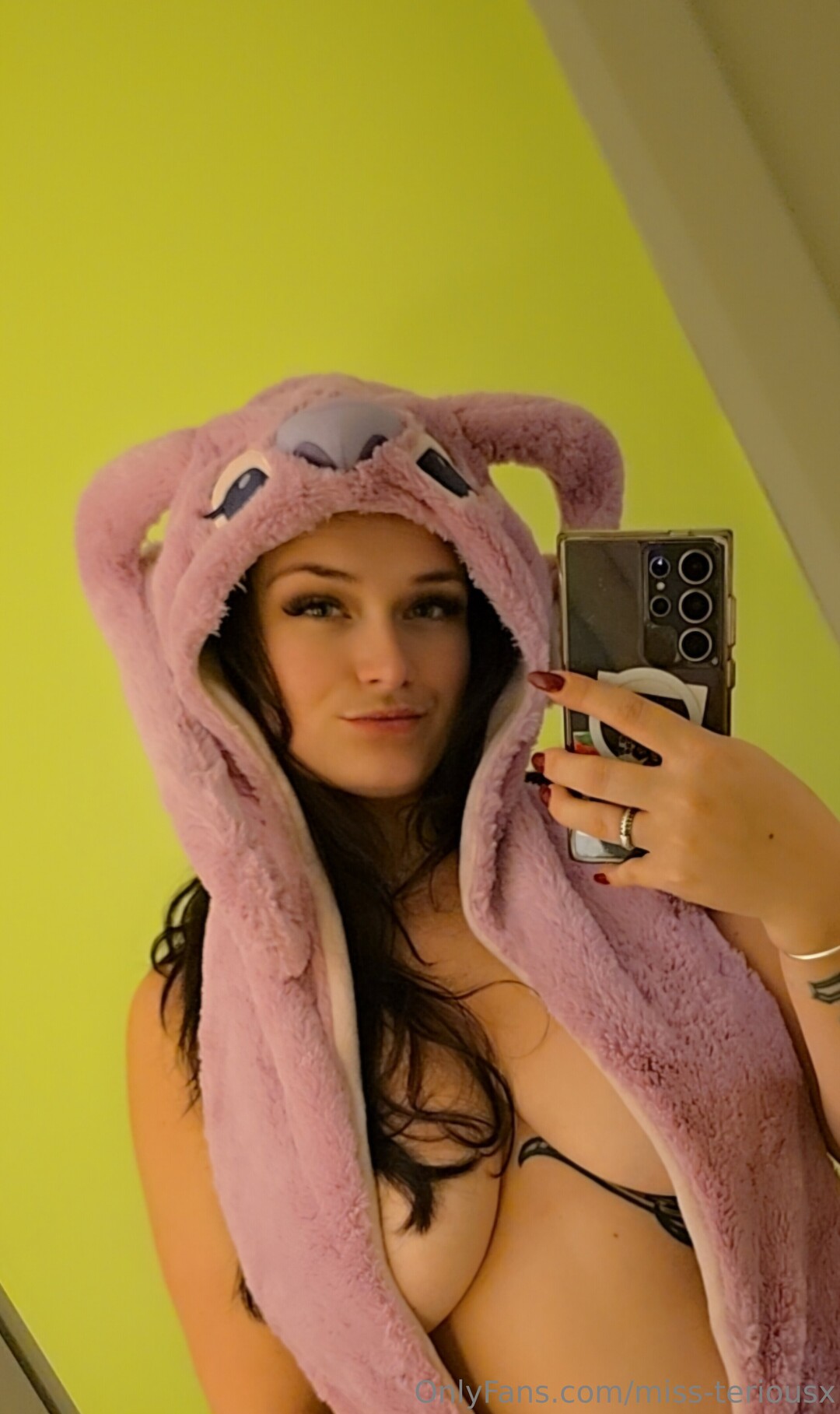 Miss Teriousx naked pornstar images