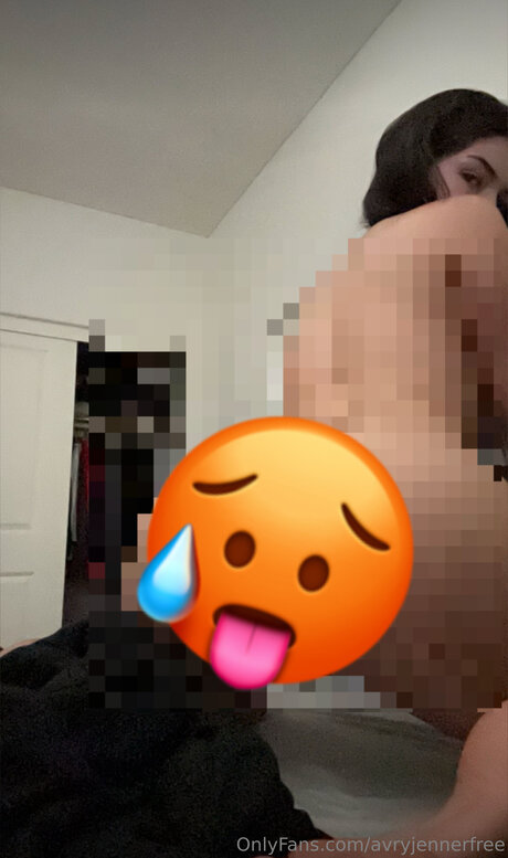 Avryjennerfree pretty model gallery