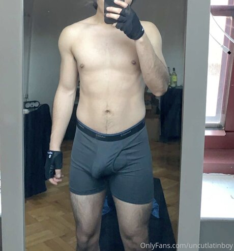 Uncutlatinboy beautiful actress img