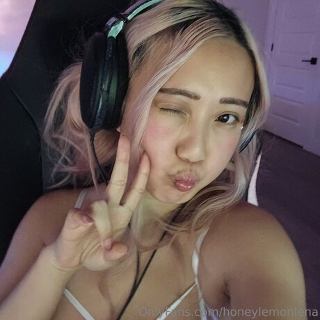 beautiful japanese onlyfans free naked photo