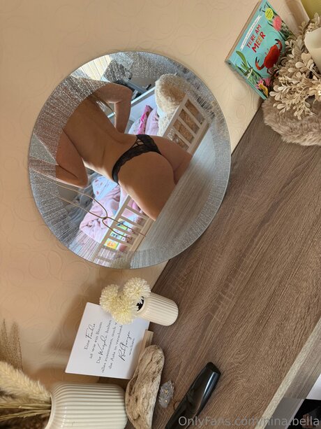 Nina Bella art actress photo